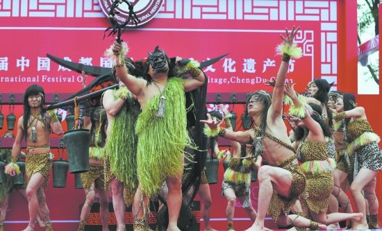 中国最古老的青铜打击乐器成都演出