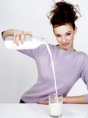 多喝酸奶可以避免泌尿感染_健康频道